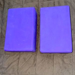 2 EVA Yoga Foam Blocks - non-slip